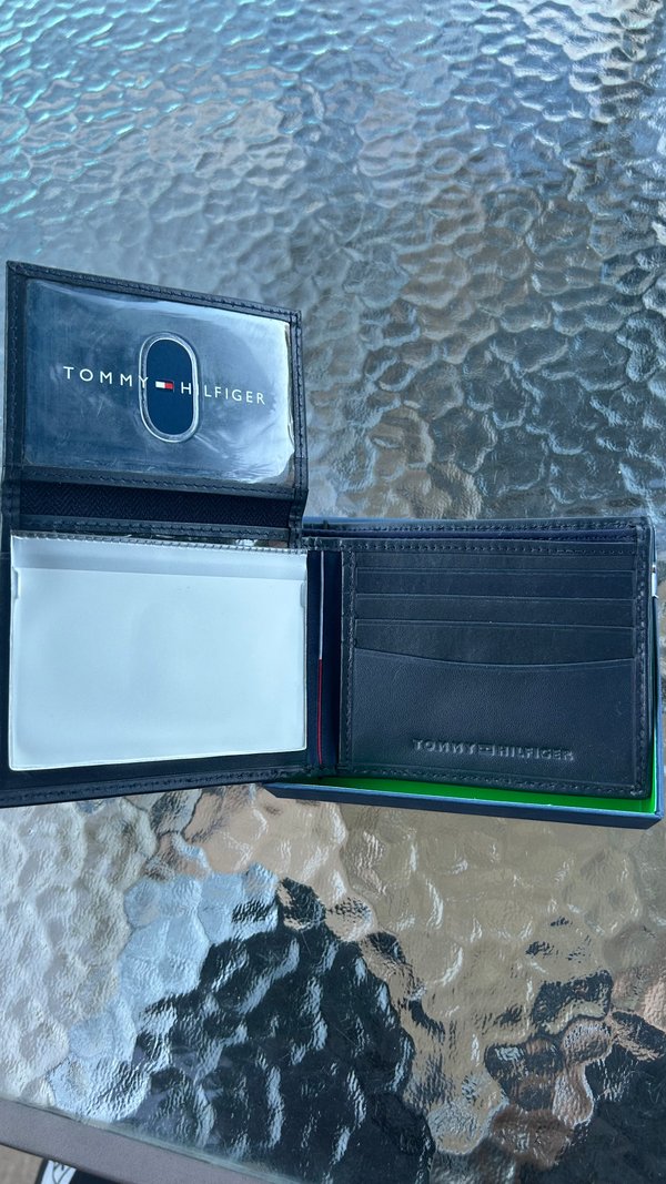 Billetera de Tommy Hilfiger 