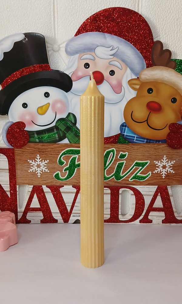 Vela acanalada dorada