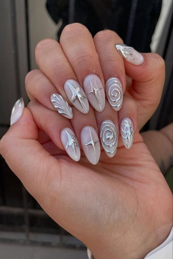 Milky chrome - Press On Nails