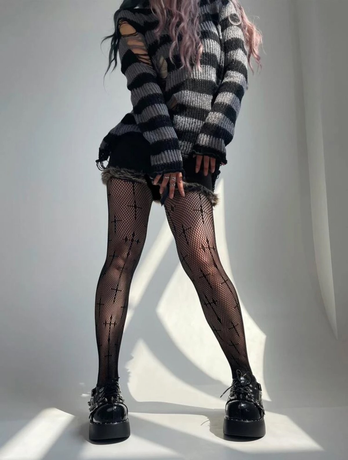 Medias malla con diseño de cruces  - 3