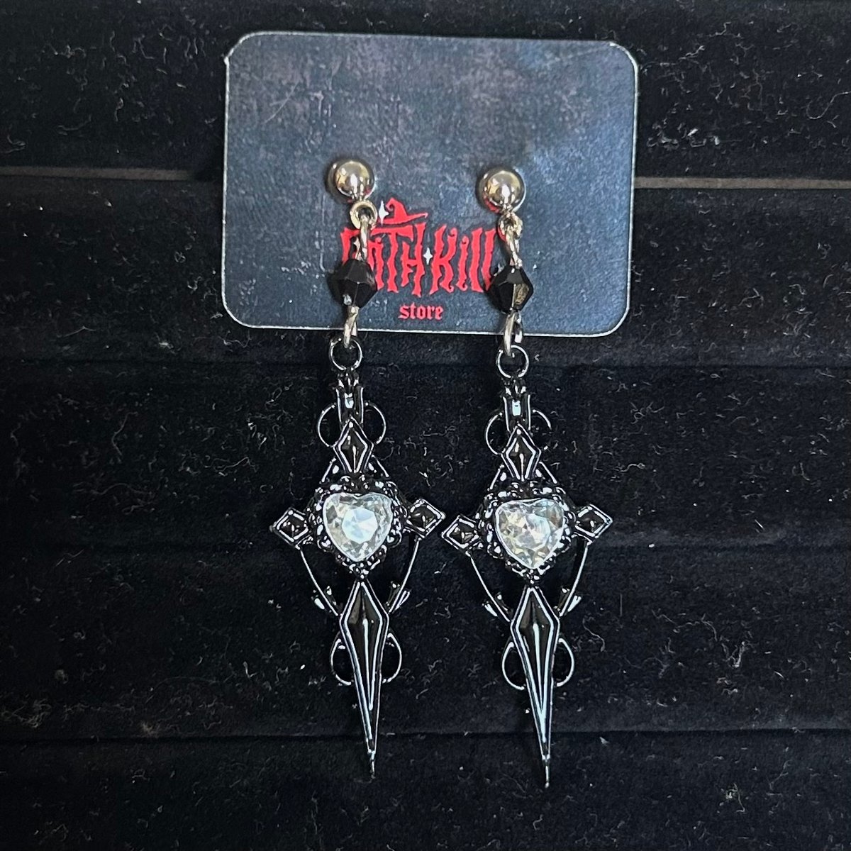 Aritos de espadas negra