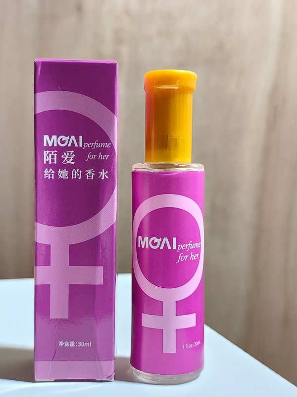 Perfume con feromonas MOAI