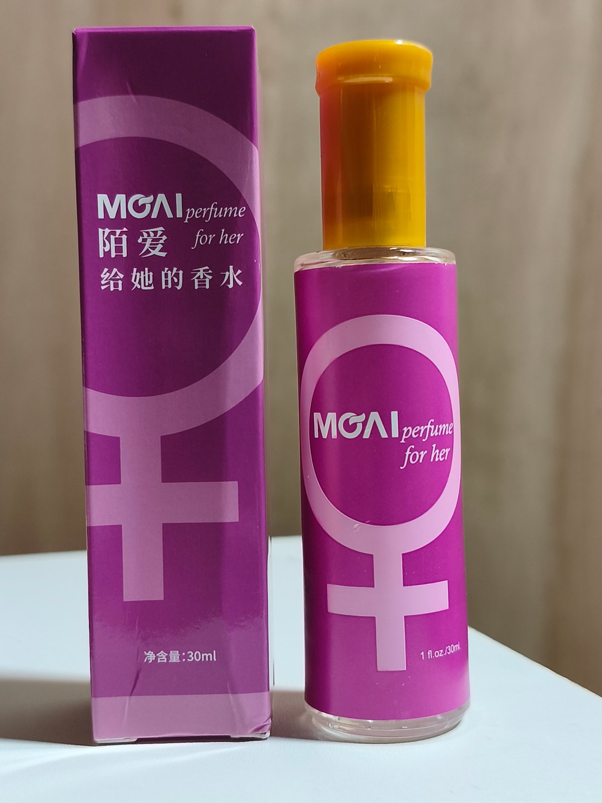 Perfume con feromonas MOAI