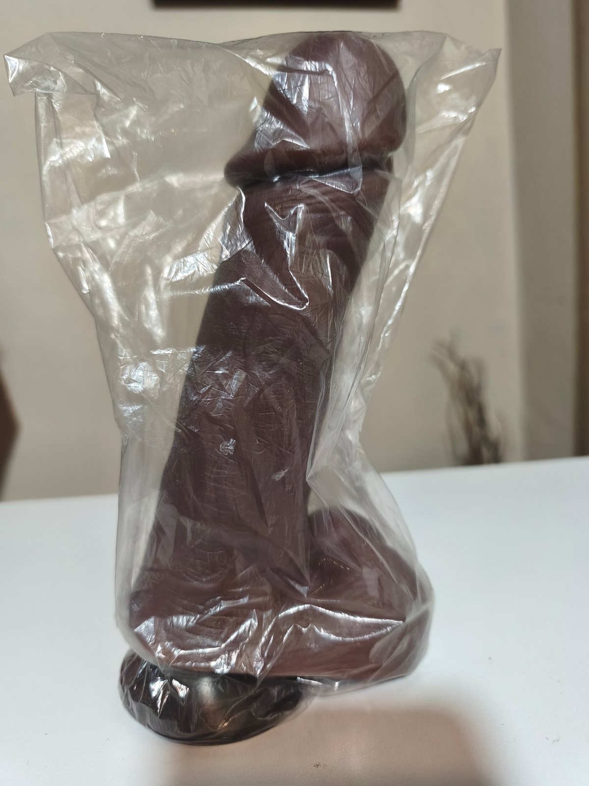 Protesis con escroto y ventosa / consolador 