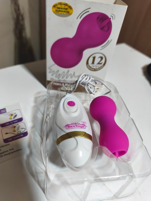 Vibrador con lengüita traviesa 