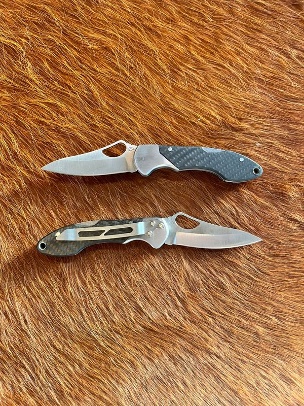 Navaja Cimo Gecko 7 Inox - Mango en Fibra de Carbono con Clip GE7-FC