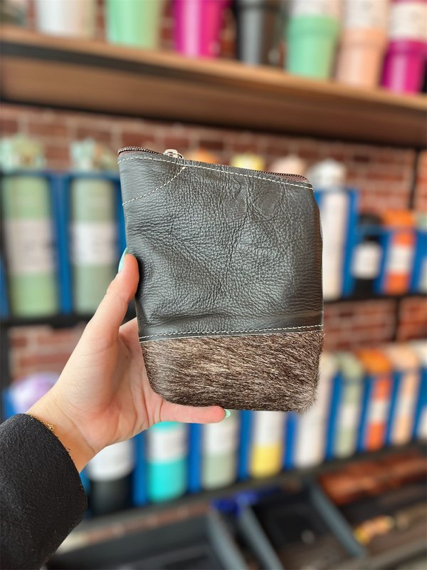 Yerbero en Cuero con Pelo