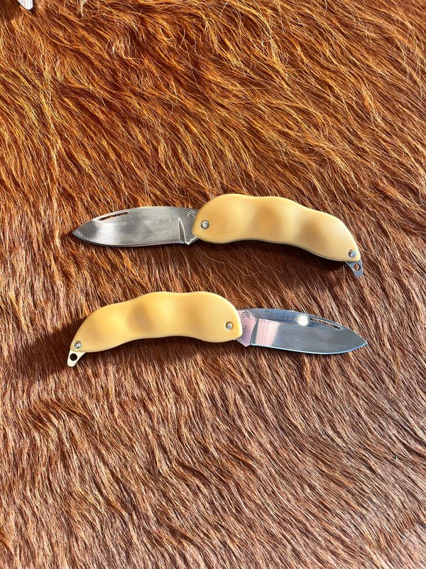 Navaja Cimo Bagha de Soja Inox - Mango Inox Abs Dorado com Vaina Marrom