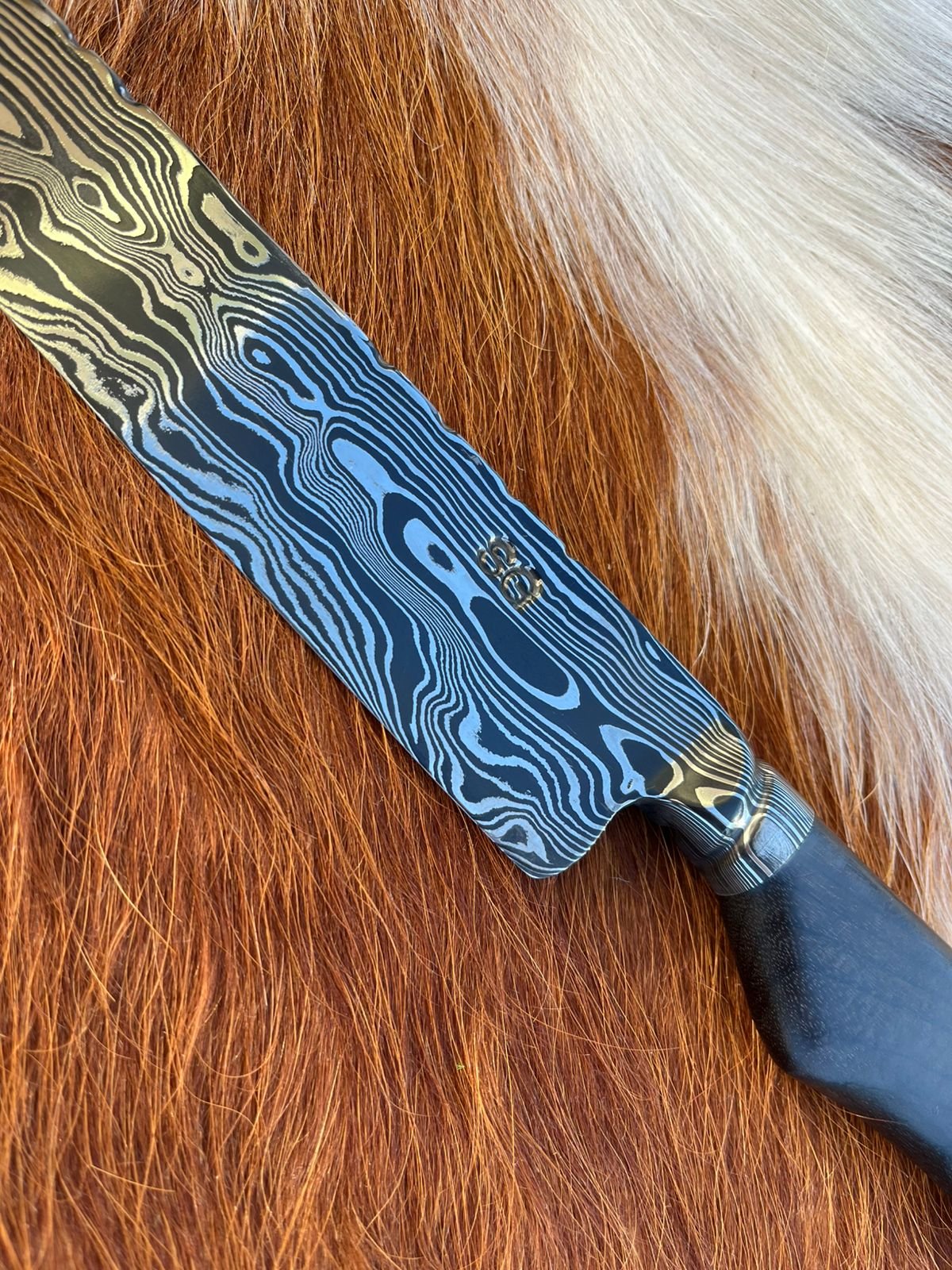 Cuchillo Artesanal SG Linea Ejecutiva Damasco Punta Ancha 8" 