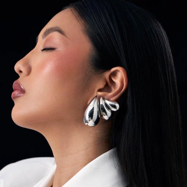 Aro curvo liso Plateado