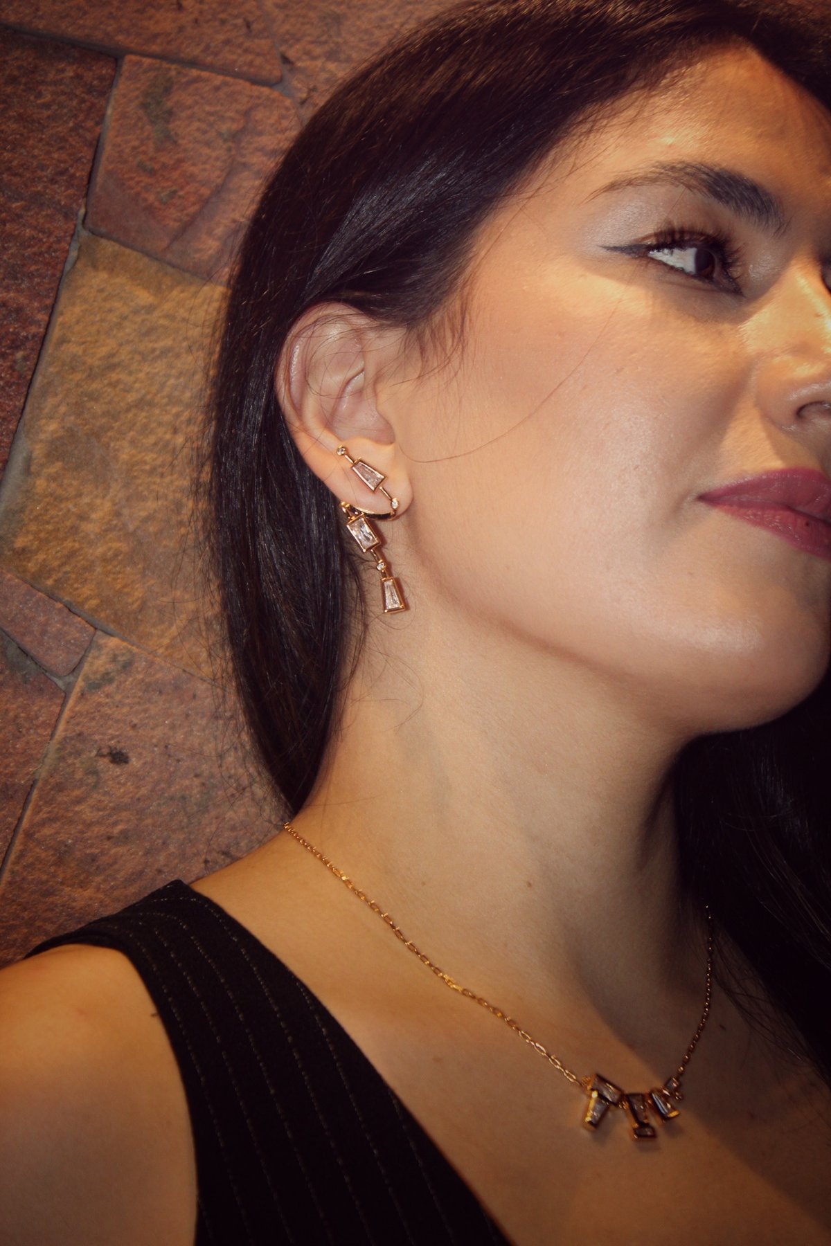 Aro Ear Cuff con Cristales 