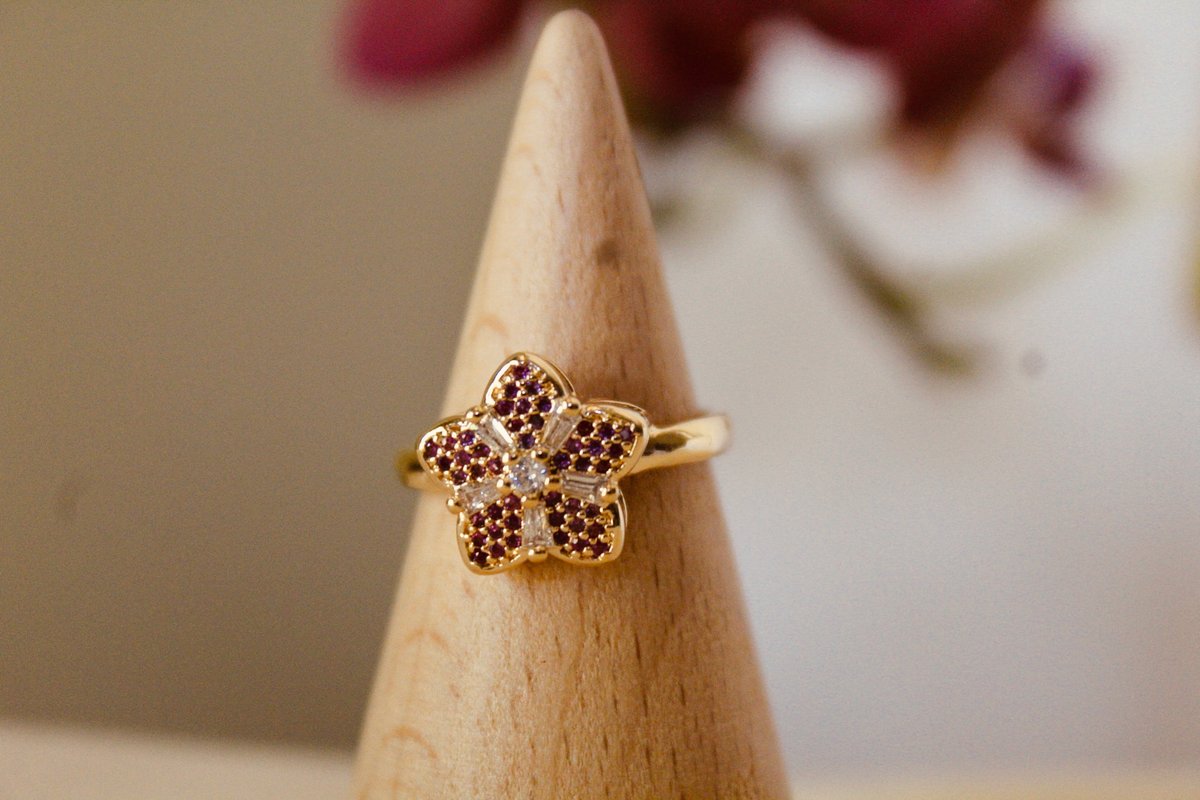 Anillo de flor con zirconeas - 2