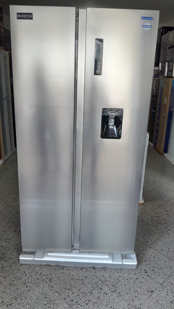 Heladera de 600 litros Frío/ Seco.