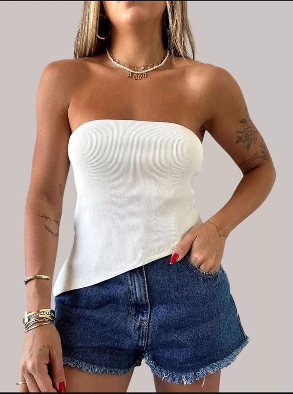 Blusa irregular con push up