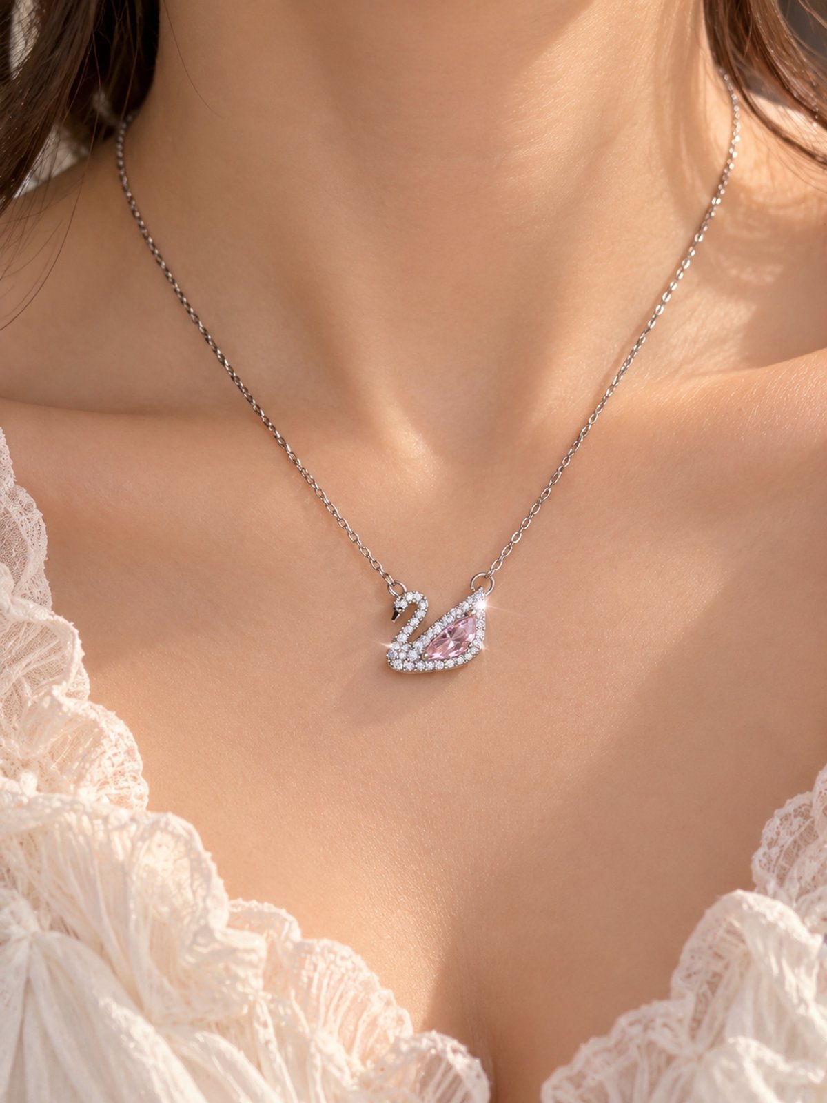 Collar cisne plateado  - 2