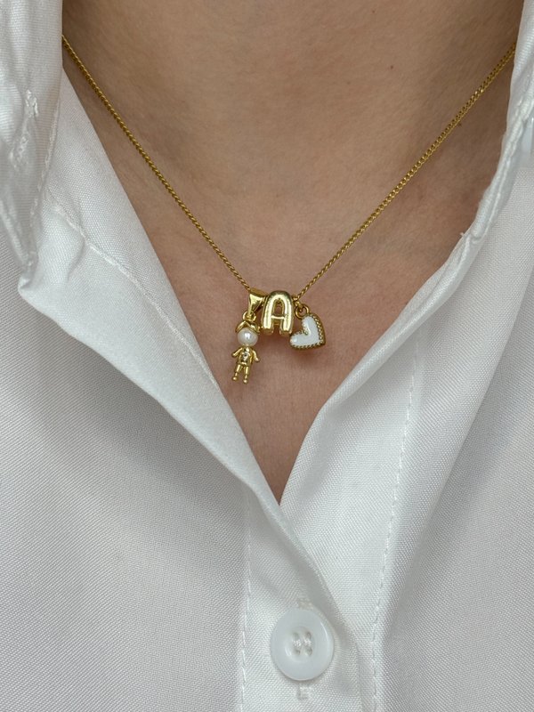 Collar niño + inicial + corazón 