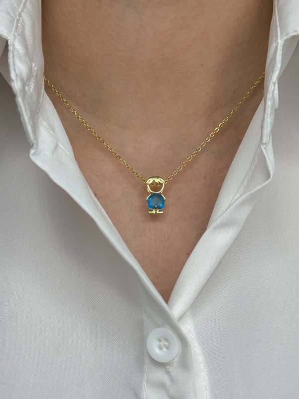 Niño corazón celeste 