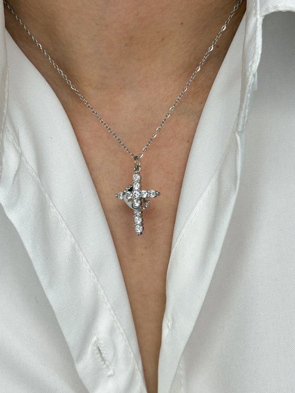 Collar Cruz corona plateada