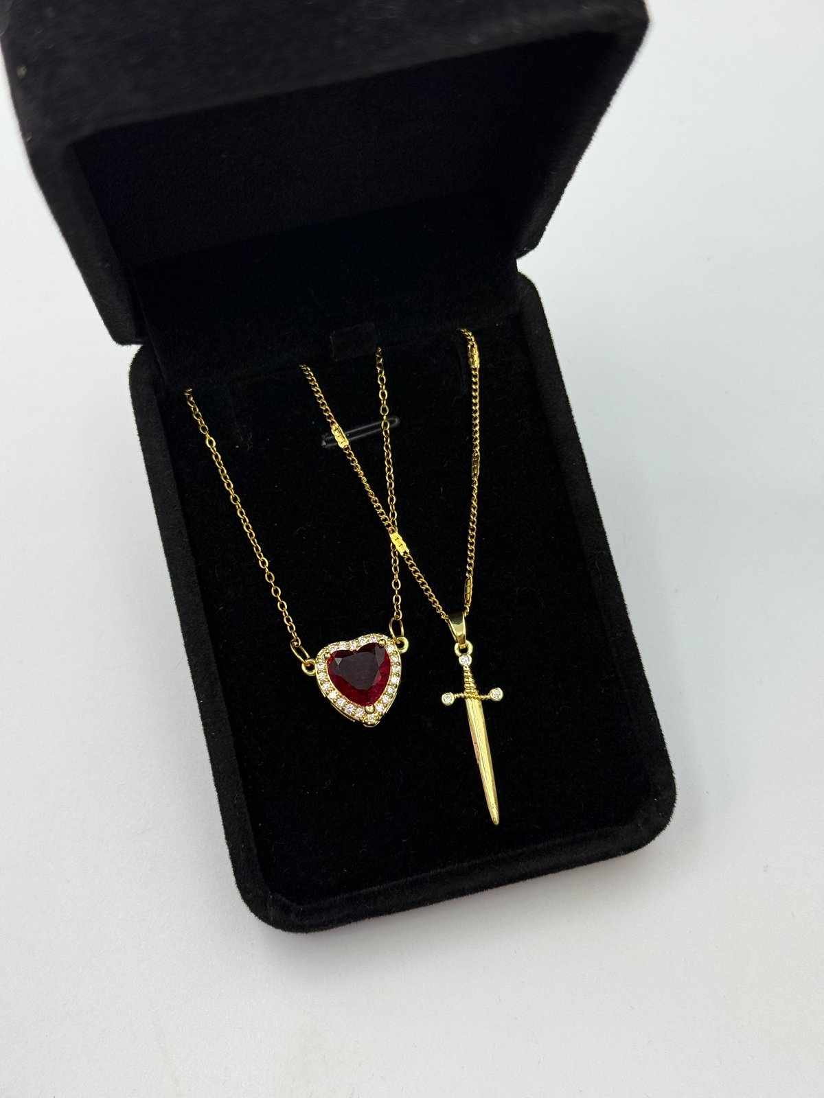 Set corazón y espada rojo  - 2
