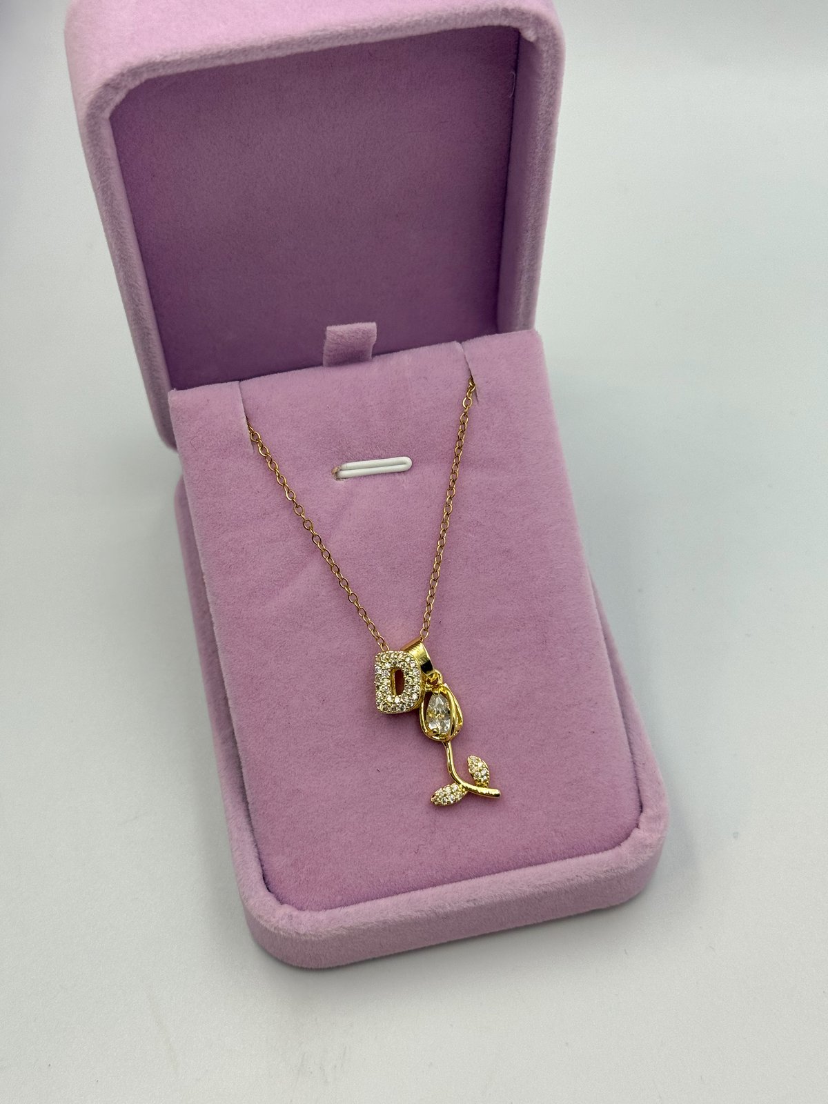 Collar tulipán + inicial (a elección) - 2