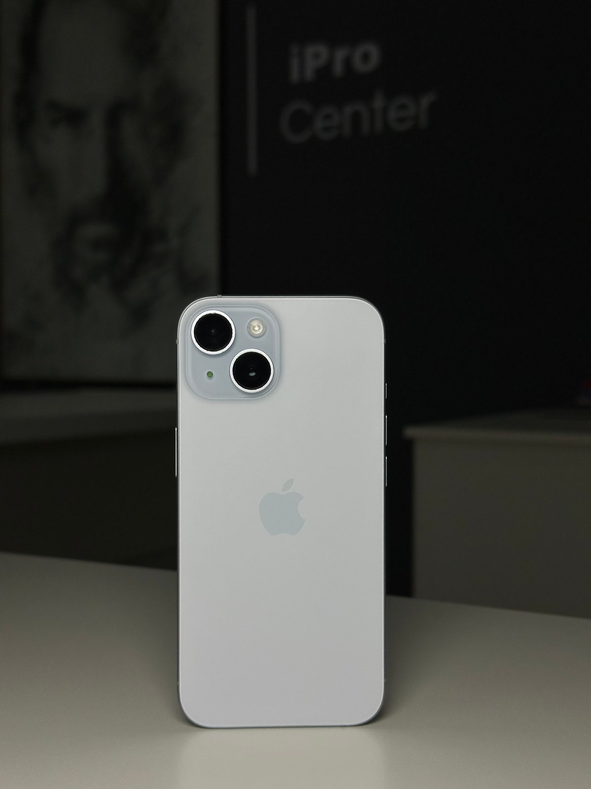 iPhone 15 Plus - Blue - 4