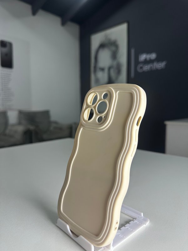 Case con diseño ondulado 