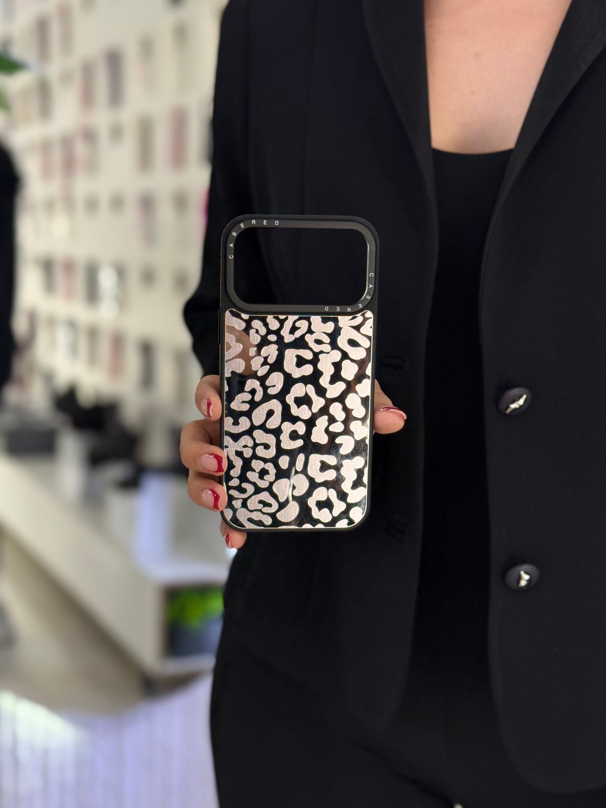 Case con detalles de animal con Print con espejado -iPhone 17 Pro   - 5