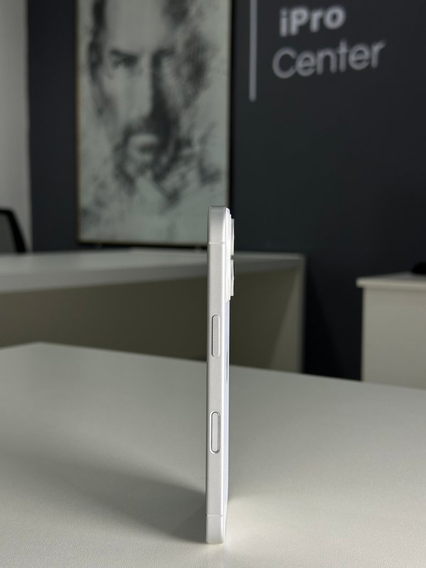 iPhone 16 Normal - Silver 