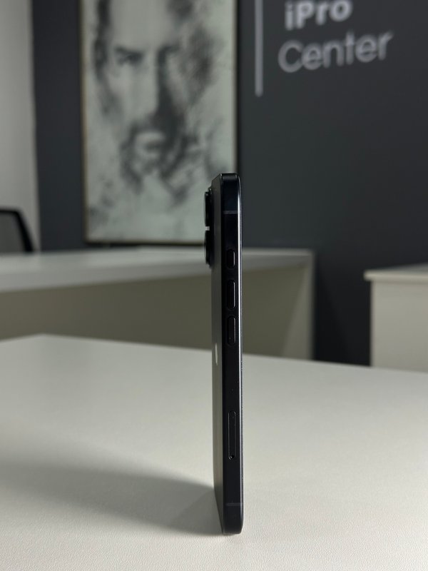 iPhone 16 Normal - Negro 