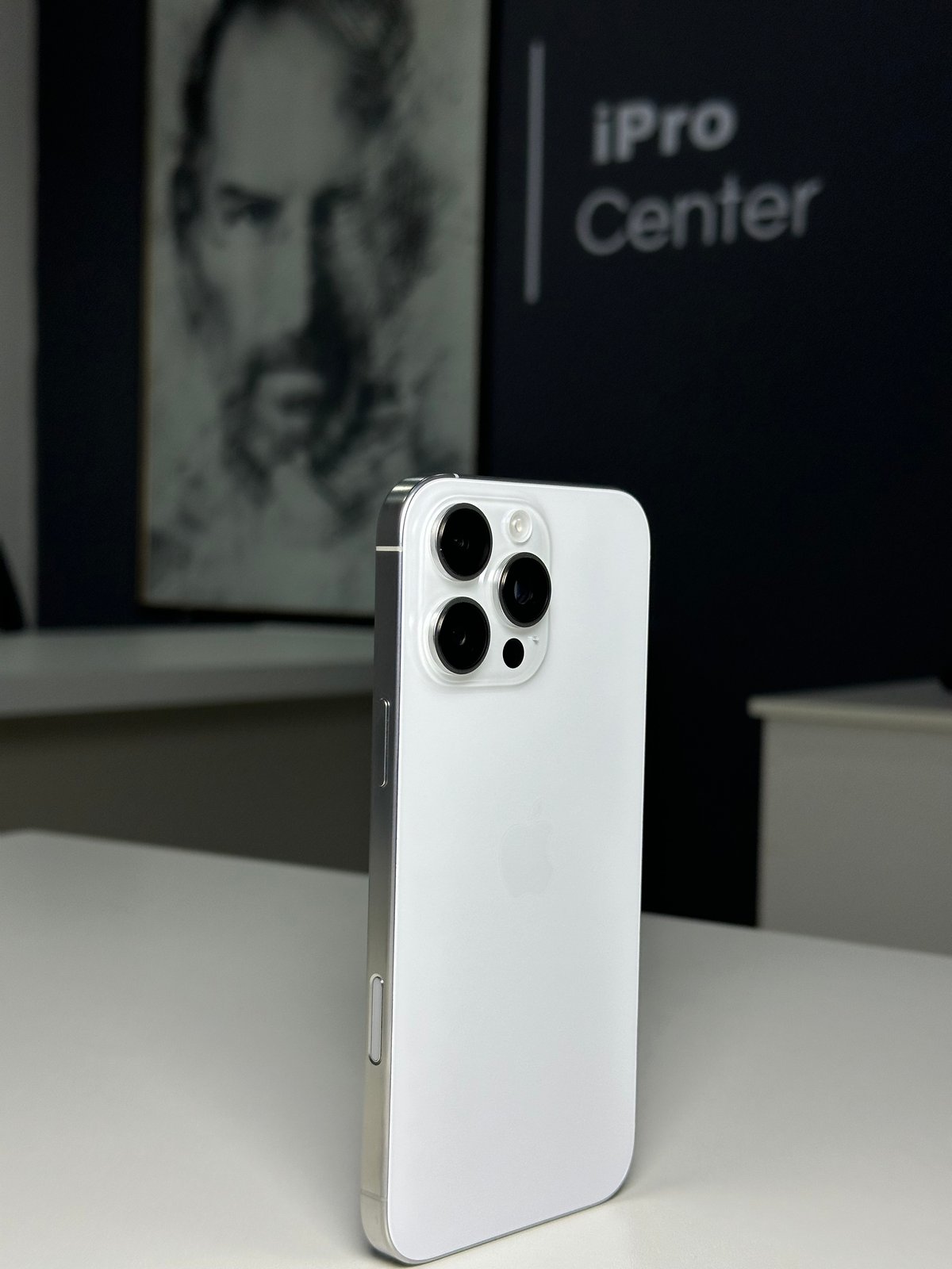 iPhone 16 Pro Max - Blanco - 4