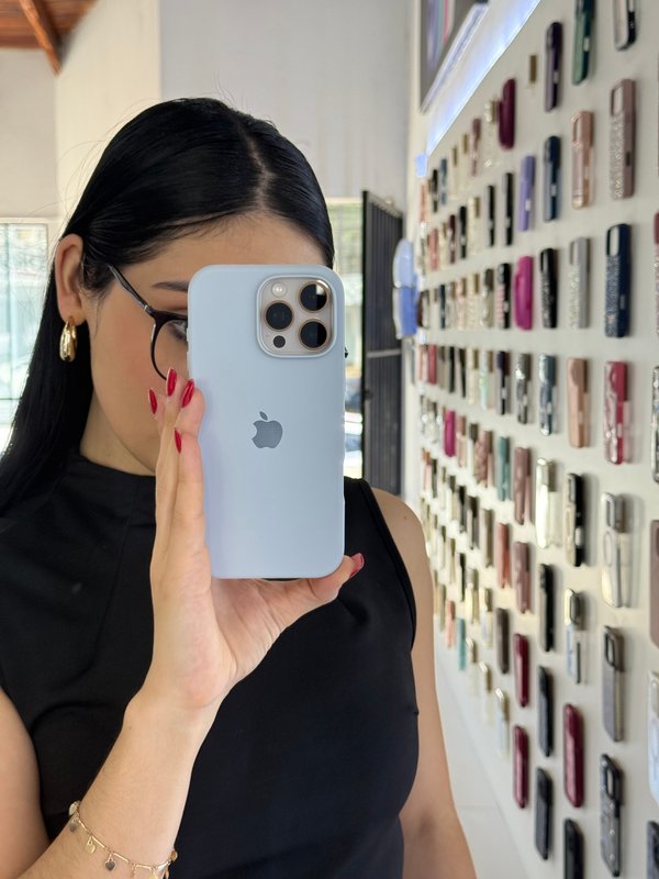 Case Silicone - iPhone 16 Pro Max 