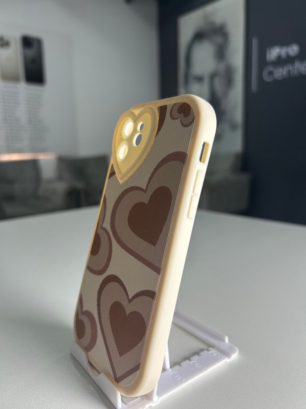 Case con detalles de corazón - 12 Normal/ 12 Pro