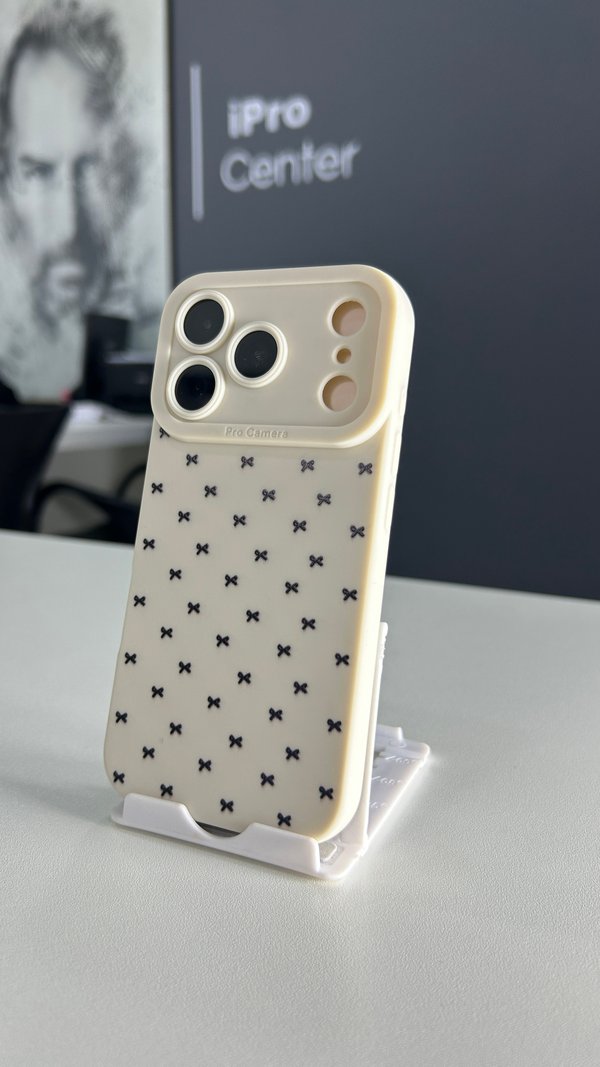 Case clásico ya con el protector de la cámara incluido - 17 Pro 