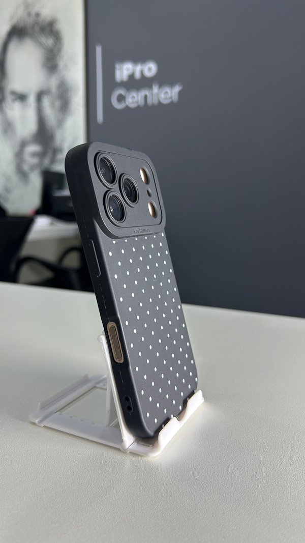 Case con detalles de motitas blancas - 17 Pro 