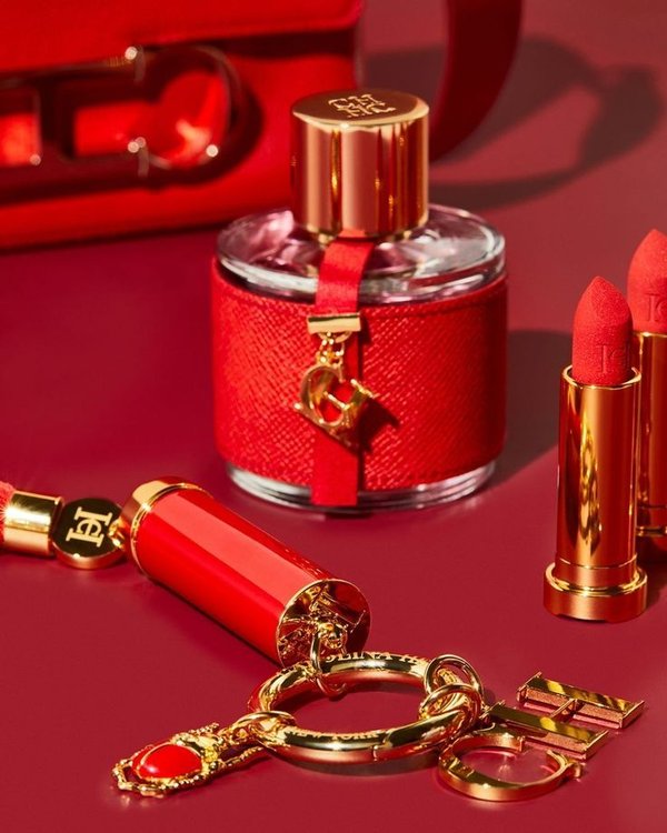 CH - Carolina Herrera 