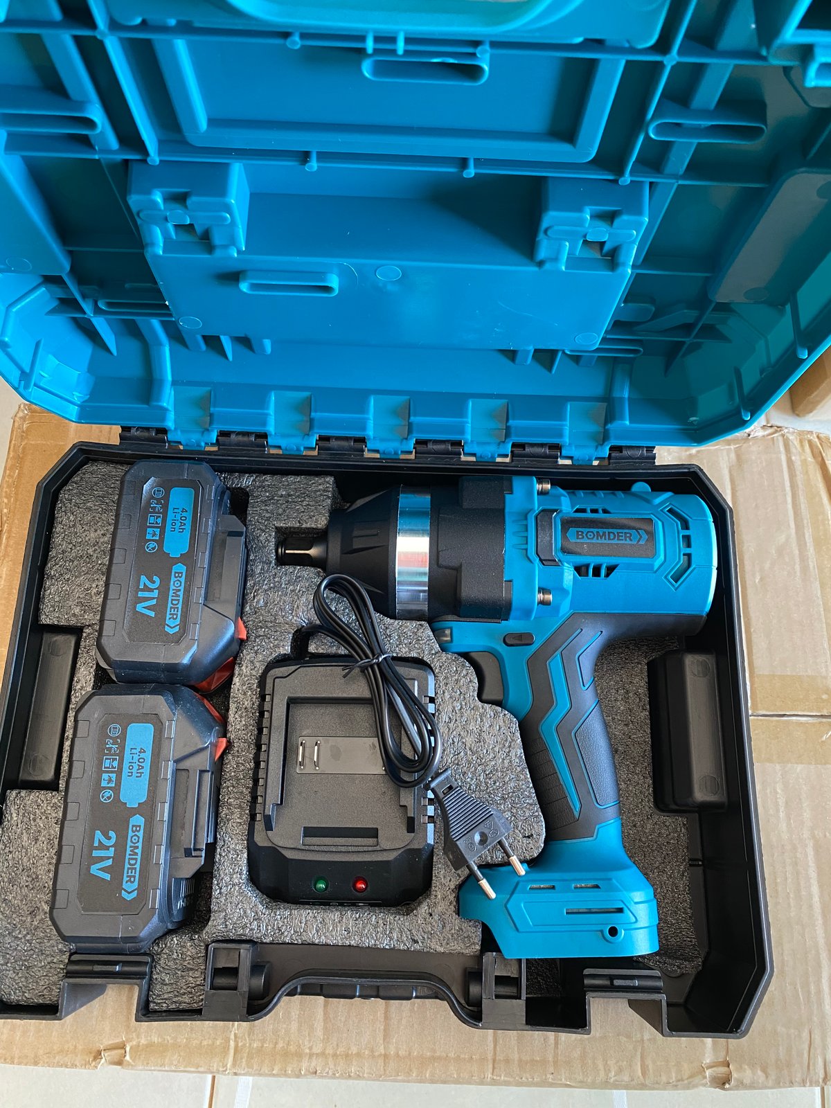 LLAVE IMPACTO BOMDER 1600NM 21V