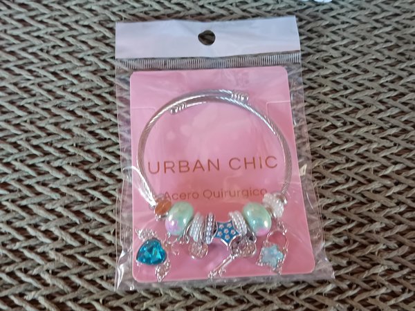 Pulcera estilo pandora de acero quirúrgico 