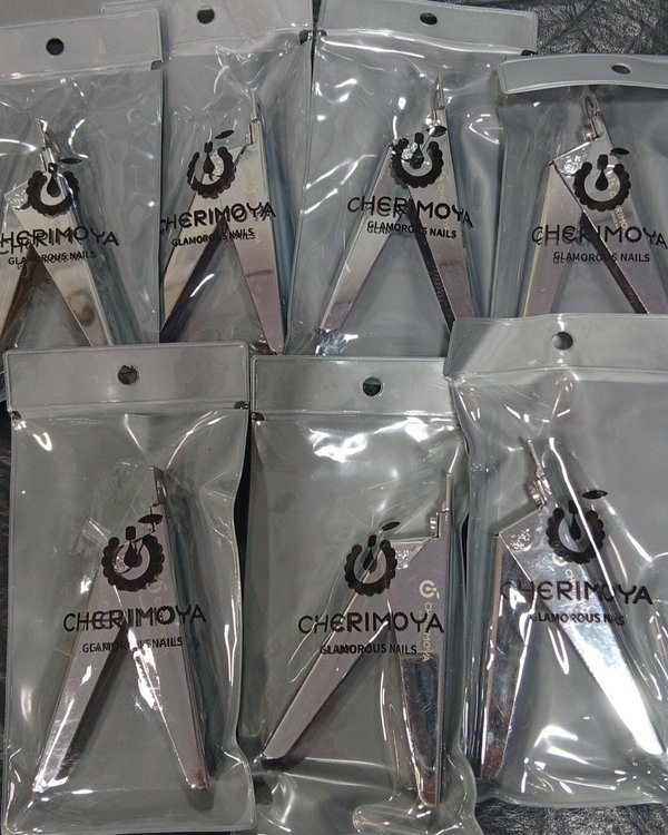 corta tips cherimoya