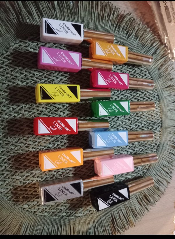 liner colores charm limit