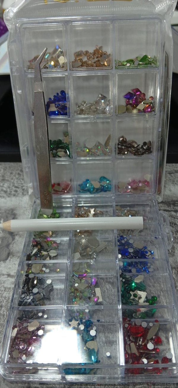 strass naez + pinza + lapiz