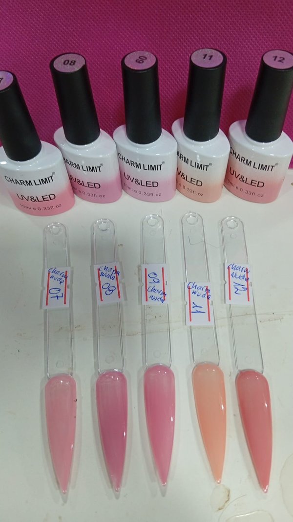 Esmaltes tonos rosa charm limit