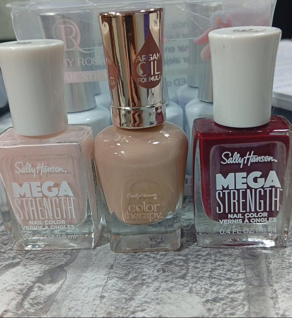 Esmaltes tradicionales Sally Hansen