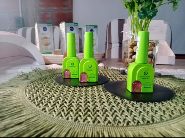 esmaltes cat eye cherimoya envase verde