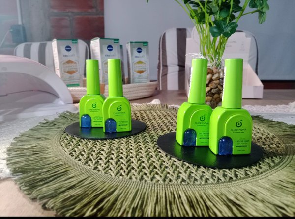 esmaltes cat eye cherimoya envase verde