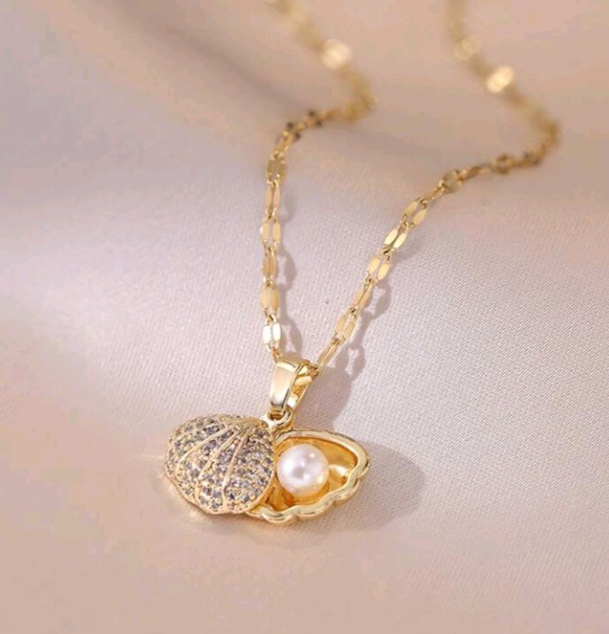 Collar Acero Inox Dorado Diseno Concha