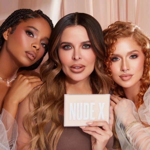 Beauty Creations -Nude X - Paleta De Sombras - 15 Tonos
