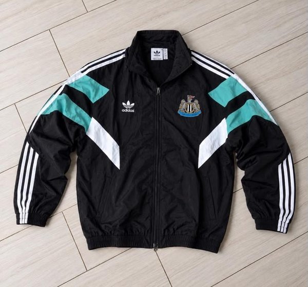  Rompevientos Adidas Retro de Fútbol