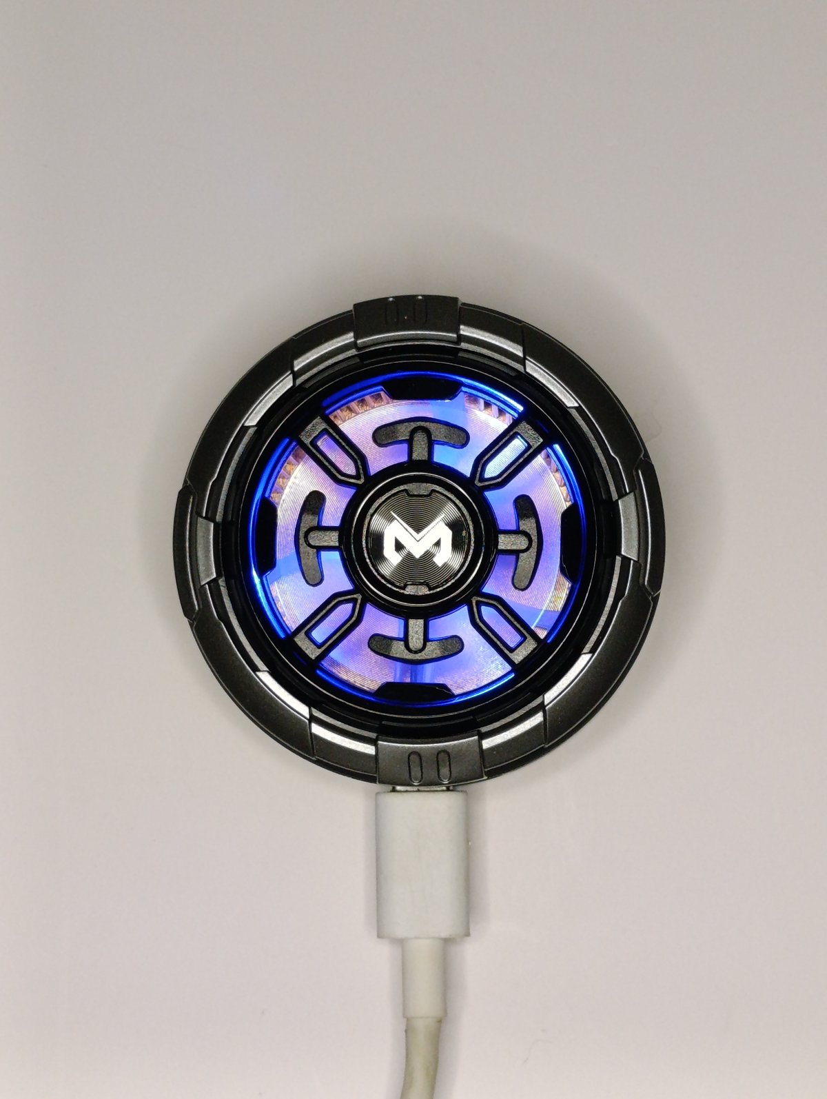 Cooler para celular Memo CX08 - Potencia 20W Magnético y Clip Universal - Enfriador de celular - 3
