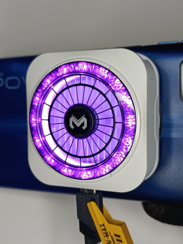 Cooler para celular Magnético Memo CX21 Pro - Potencia 18W con Sujeción Dual y RGB - enfriador de celular
