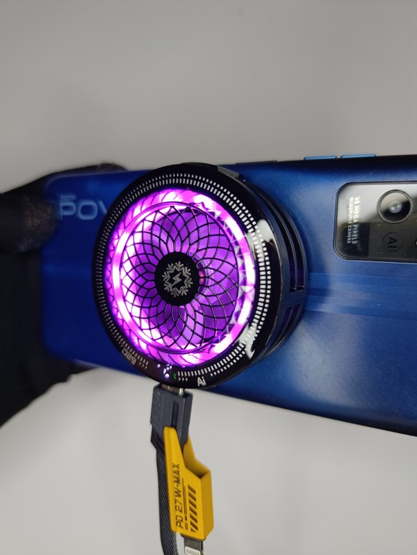 Cooler Gamer Inteligente Flydigi TH29 - Enfriamiento Semiconductor de 12W con Modo IA y RGB